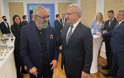 Чилингаров обсудил сотрудничество с губернатором Уссом на встрече в Кремлёвском дворце