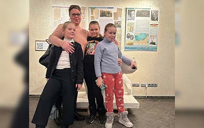 Московские школьники посетили мультимедийную выставку «90 лет славной истории освоения Арктики»