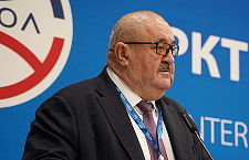 Рукша: Без строительства еще двух ледоколов 22220 не построить круглогодичную навигацию