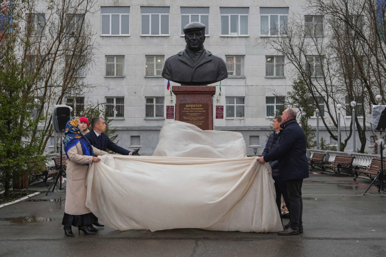 В Воркуте увековечили память легендарного члена Совета АСПОЛ Игоря Шпектора