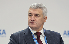 Парфенчиков представил инициативы по совершенствованию экономического режима АЗРФ
