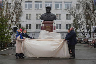 В Воркуте увековечили память легендарного члена Совета АСПОЛ Игоря Шпектора