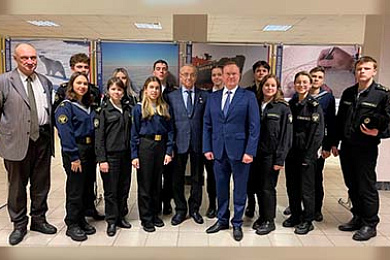 Анатолий Сагалевич встретился с курсантами Академии водного транспорта 