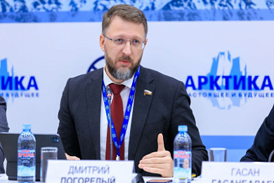 Ассоциация Полярников поздравляет члена Совета АСПОЛ Дмитрия Погорелого с днём рождения